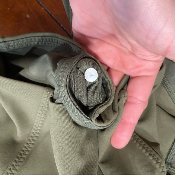 LULULEMON BARRE STAR TIGHT PANTS SIZE 4 OLIVE FATIGUE GREEN PERFORATED MESH - Picture 4 of 6